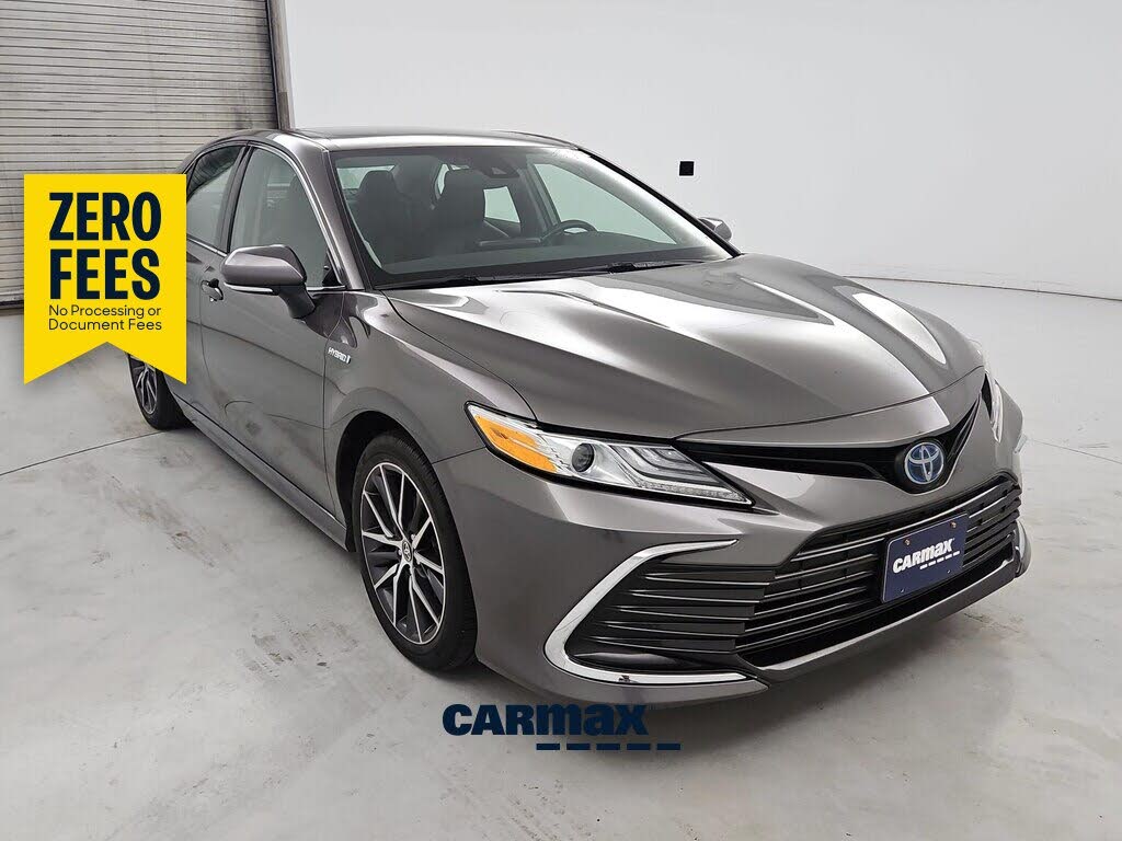 2021 Toyota Camry Hybrid XLE