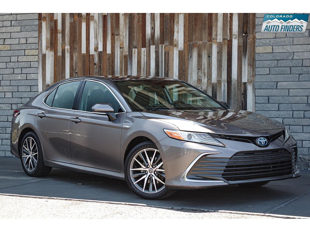 2021 Toyota Camry XLE