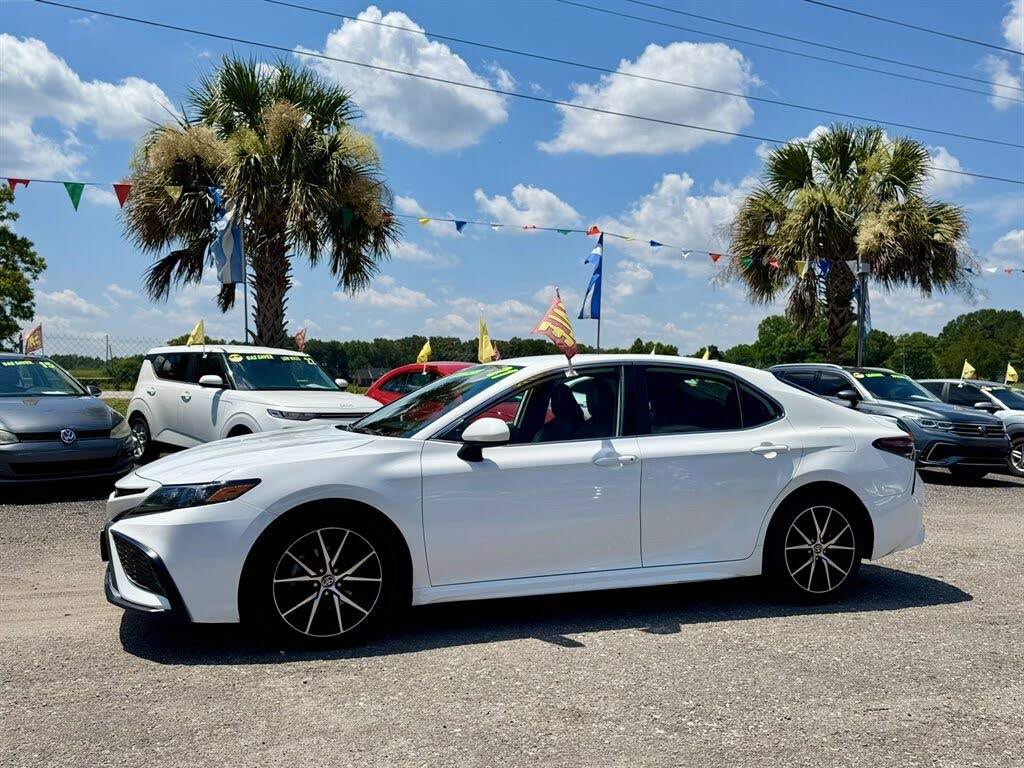 2021 Toyota Camry SE