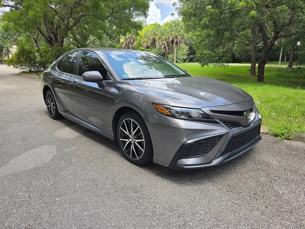 2021 Toyota Camry SE