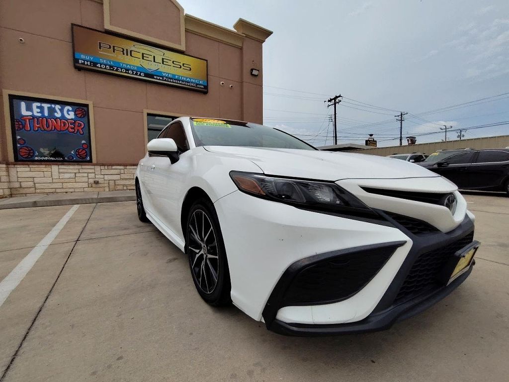 2021 Toyota Camry SE