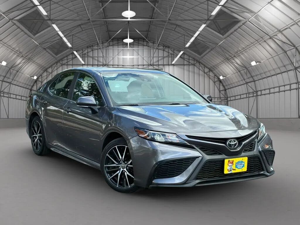 2022 Toyota Camry SE Nightshade Edition