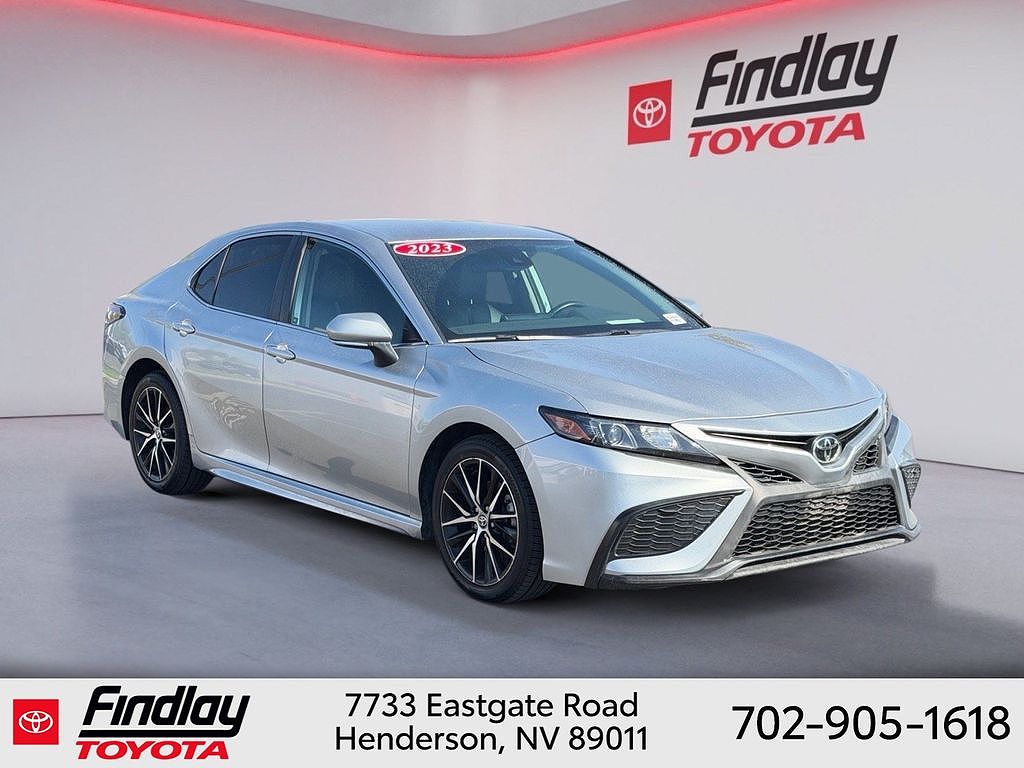 2023 Toyota Camry SE