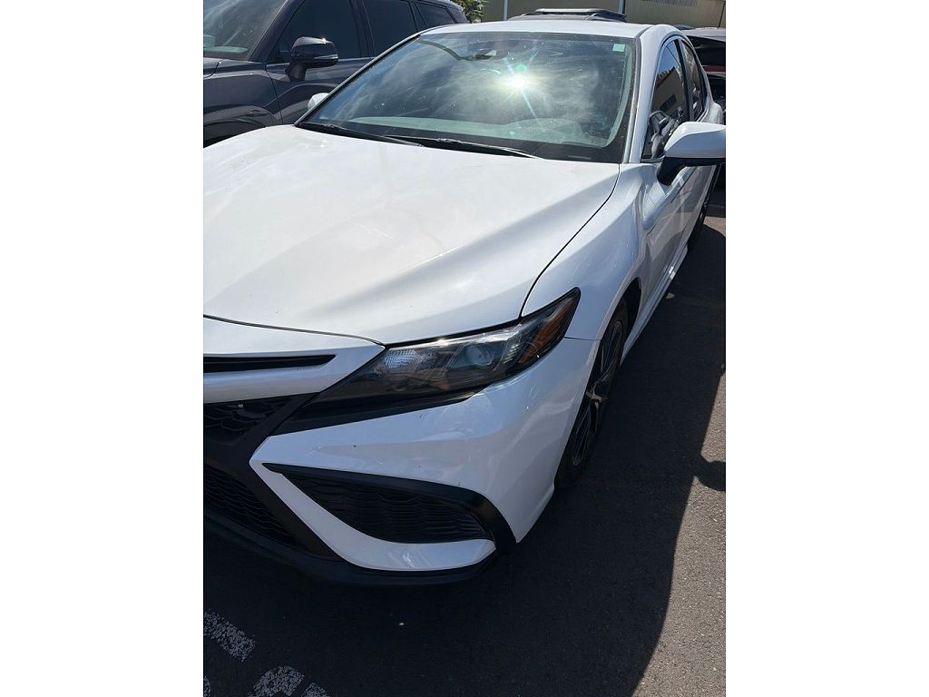 2021 Toyota Camry SE