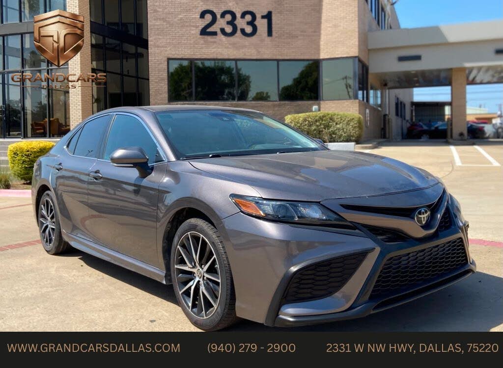 2022 Toyota Camry SE Nightshade Edition