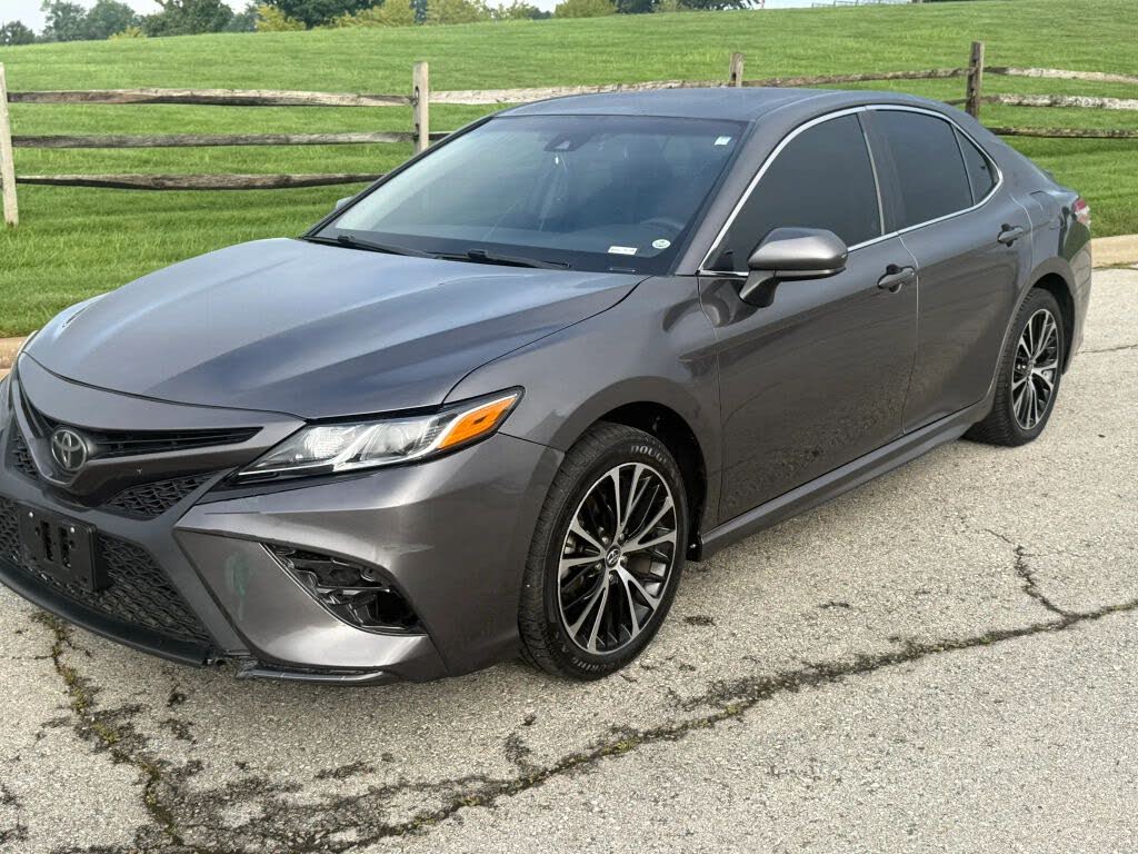 2020 Toyota Camry SE Nightshade Edition