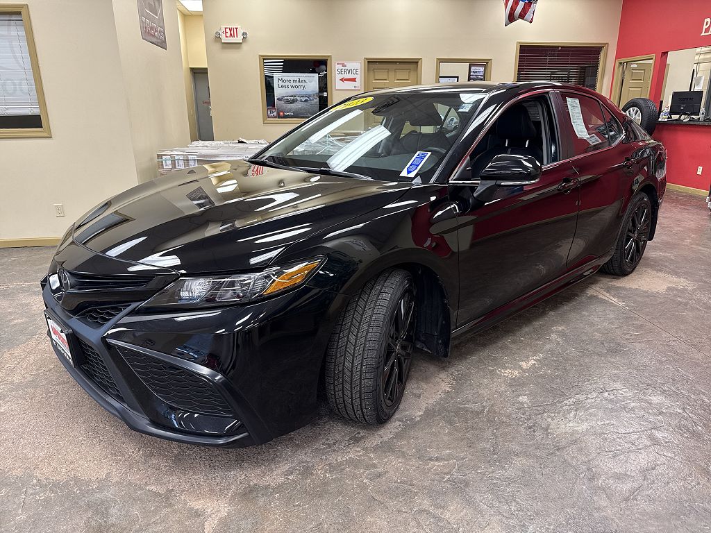 2023 Toyota Camry SE