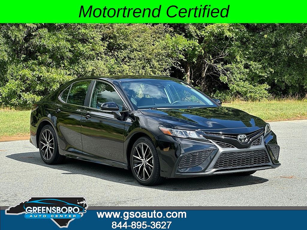 2024 Toyota Camry SE