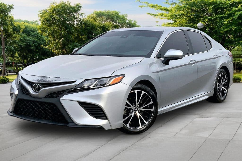 2020 Toyota Camry SE Nightshade Edition