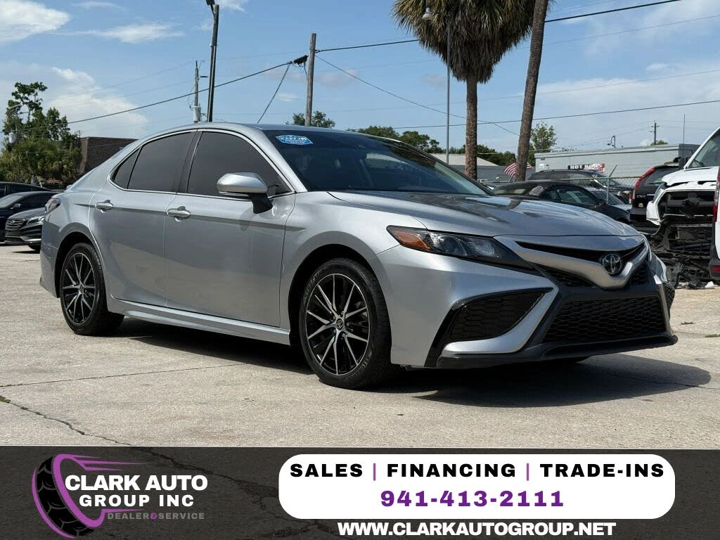 2022 Toyota Camry SE Nightshade Edition