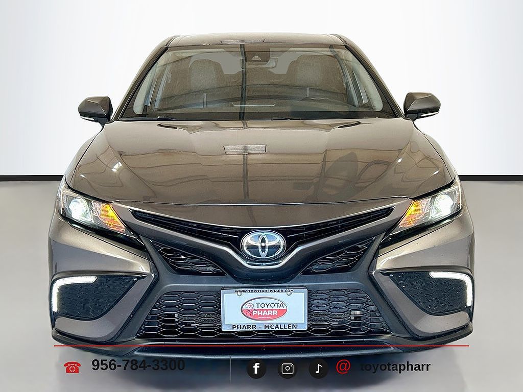 2023 Toyota Camry SE