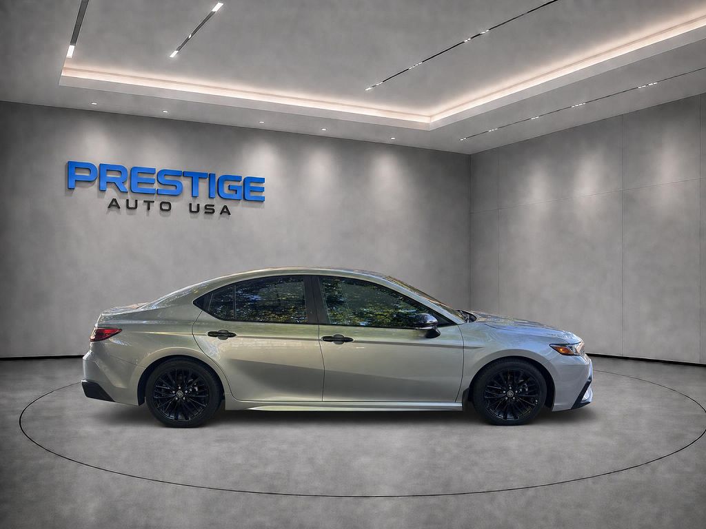 2022 Toyota Camry SE Nightshade Edition