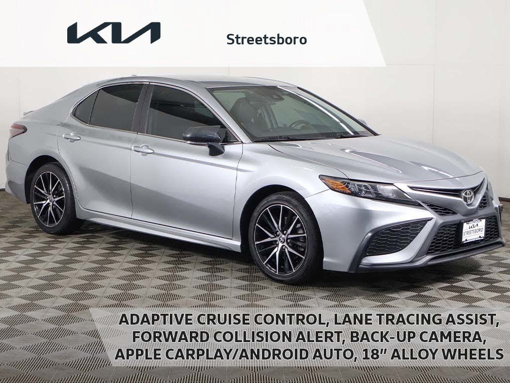 2022 Toyota Camry SE Nightshade Edition