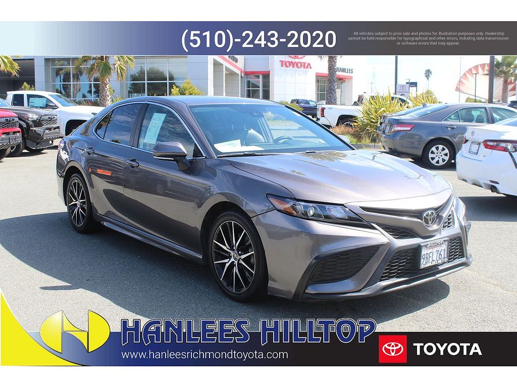 2022 Toyota Camry SE Nightshade Edition