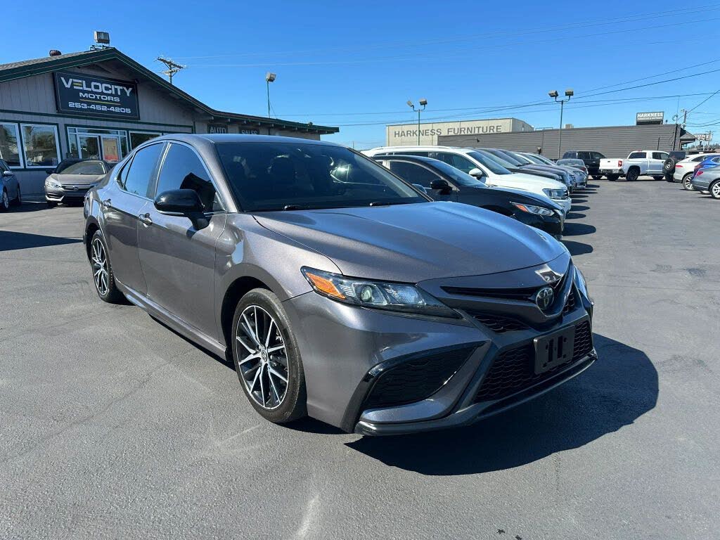2023 Toyota Camry SE