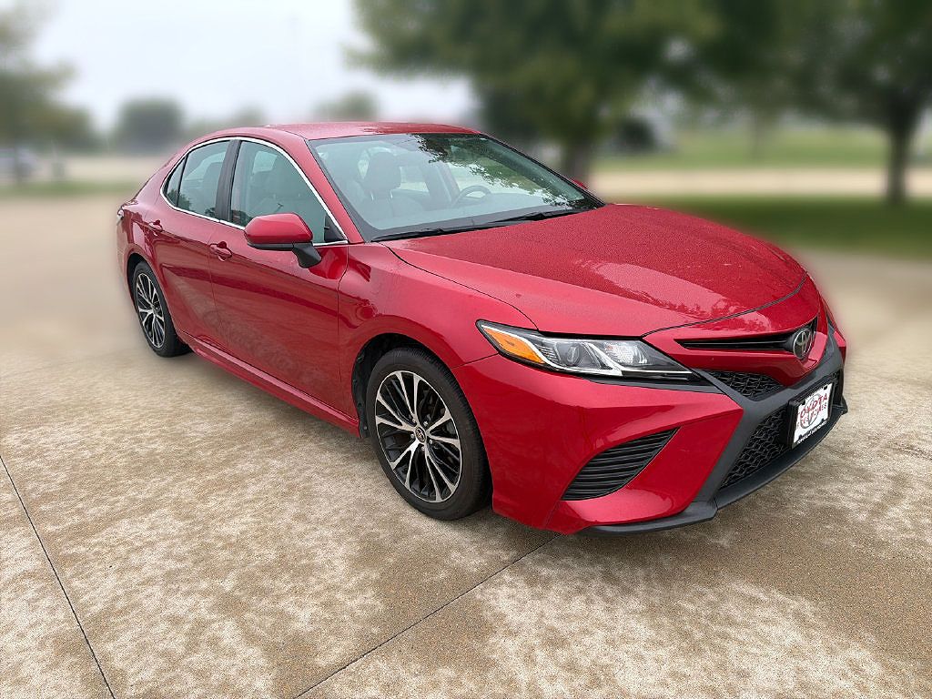 2020 Toyota Camry SE Nightshade Edition