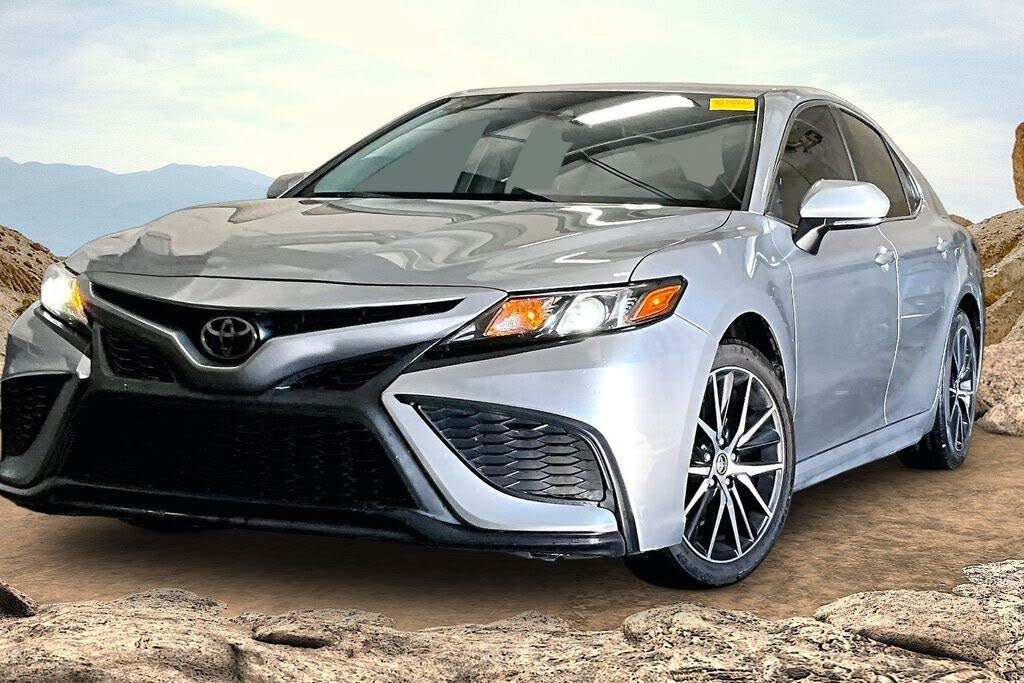 2022 Toyota Camry SE Nightshade Edition
