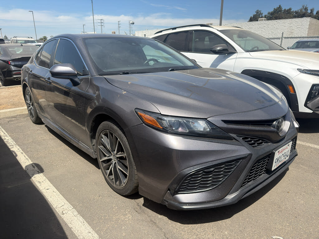 2021 Toyota Camry SE