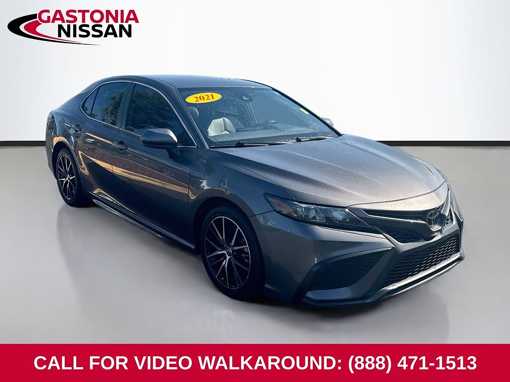 2021 Toyota Camry SE