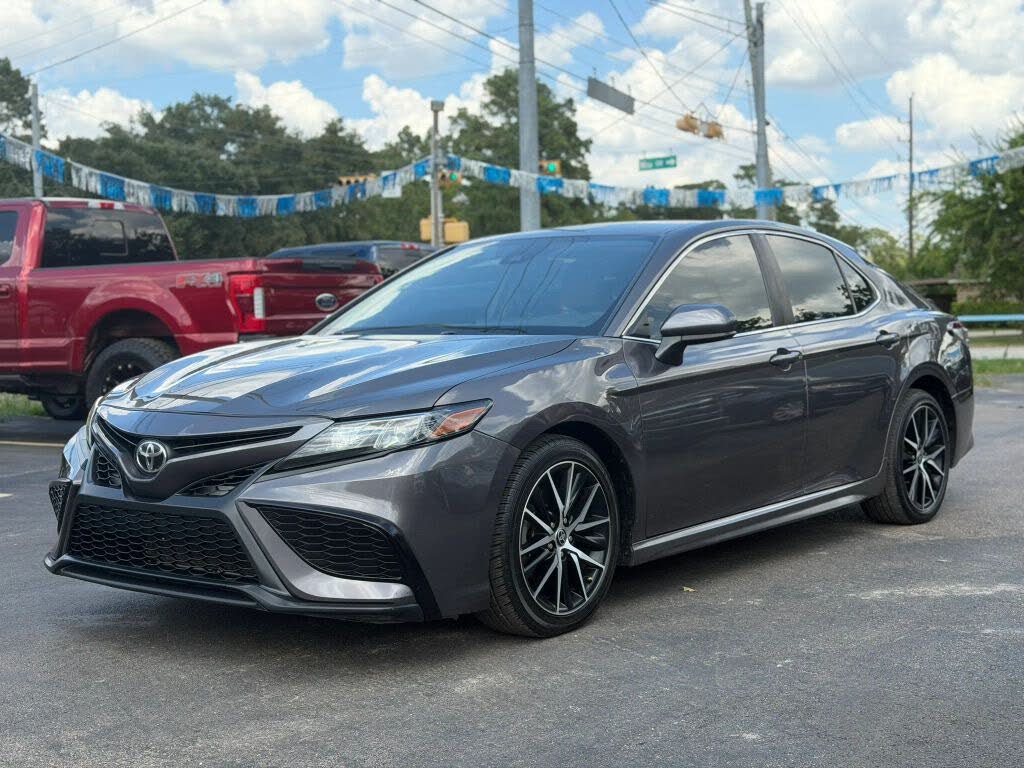 2021 Toyota Camry SE