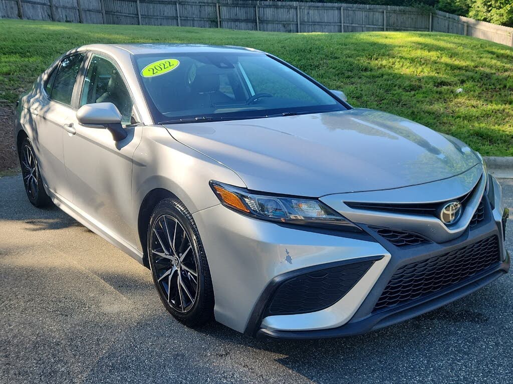2022 Toyota Camry SE Nightshade Edition