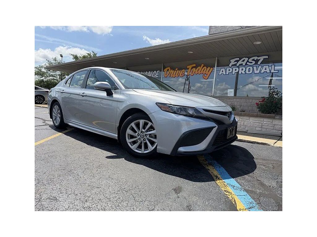 2024 Toyota Camry SE