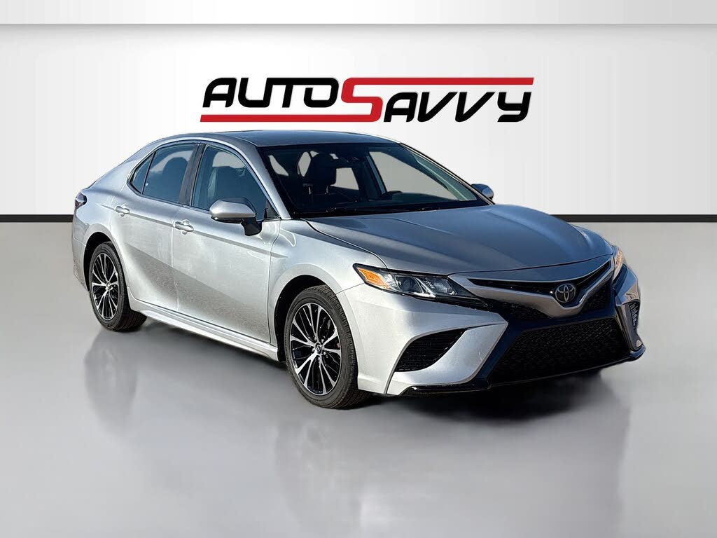 2020 Toyota Camry SE Nightshade Edition