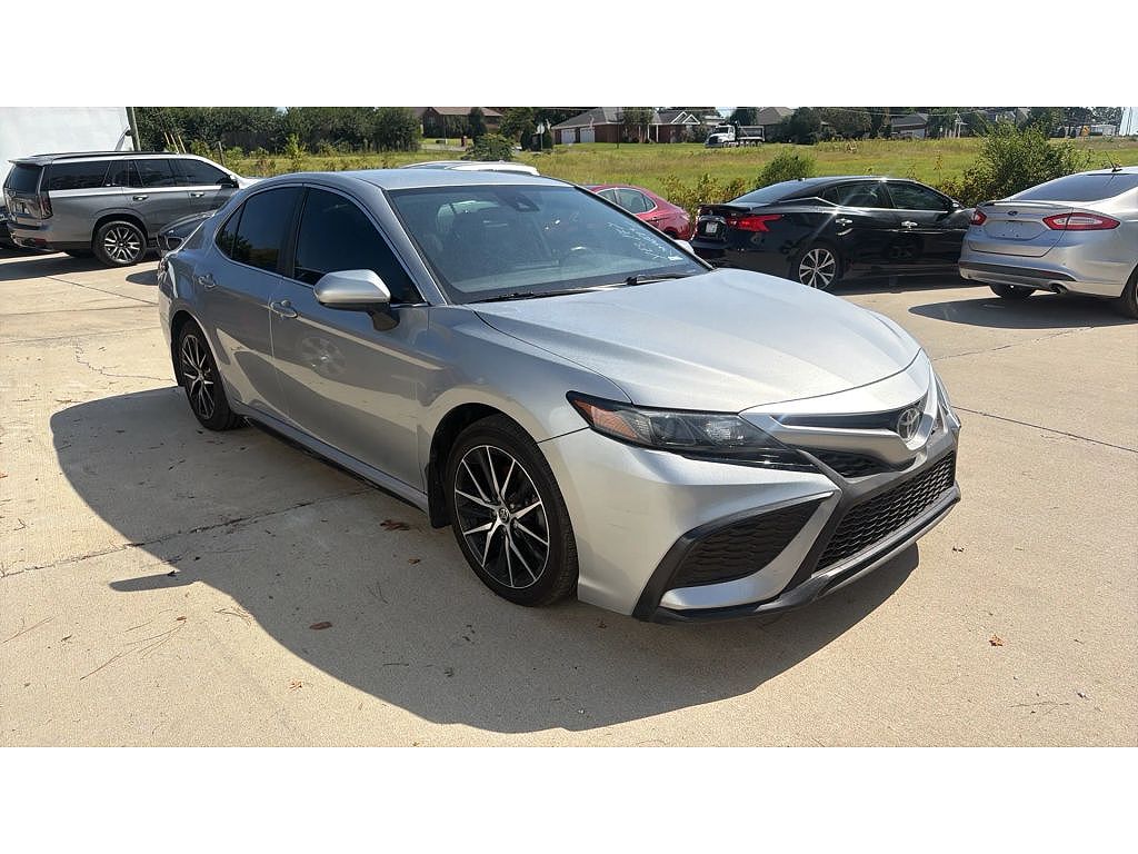 2021 Toyota Camry SE