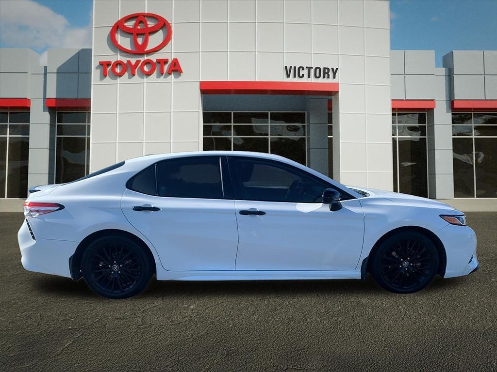 2020 Toyota Camry SE Nightshade Edition