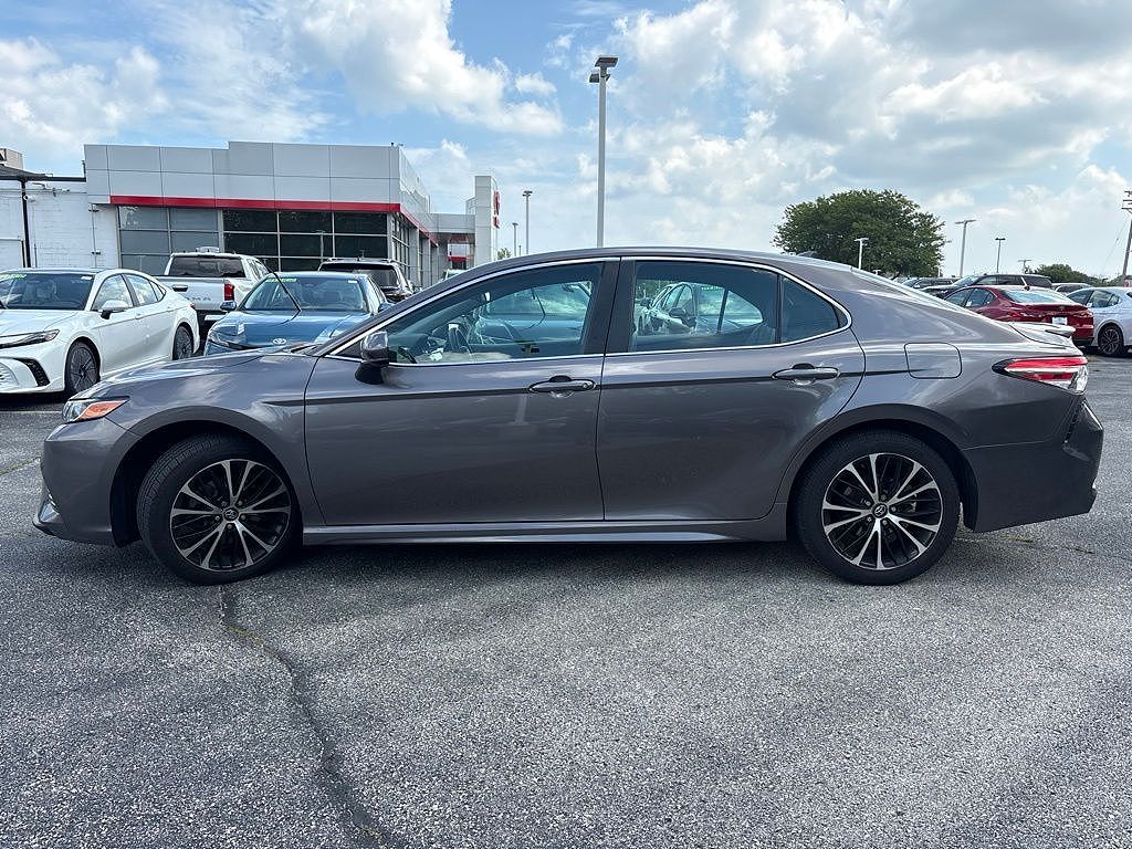 2020 Toyota Camry SE Nightshade Edition