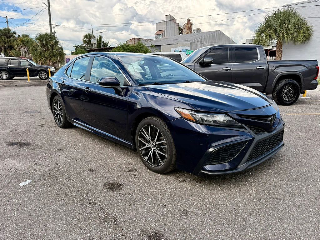 2022 Toyota Camry SE Nightshade Edition