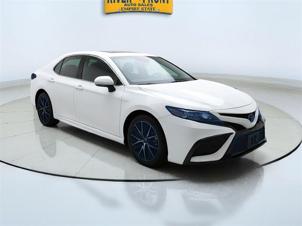 2023 Toyota Camry SE Nightshade Edition