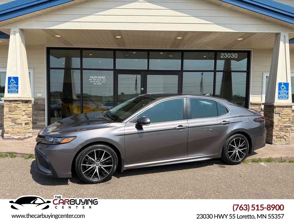 2023 Toyota Camry SE Nightshade Edition