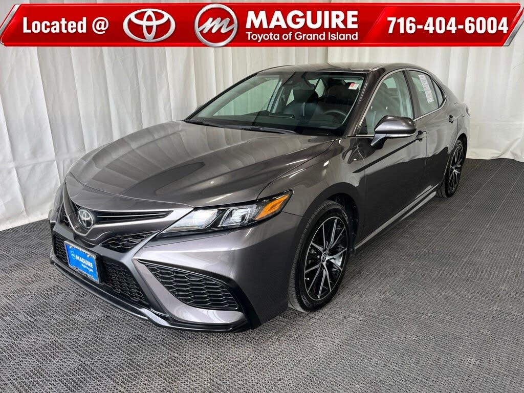 2023 Toyota Camry SE Nightshade Edition