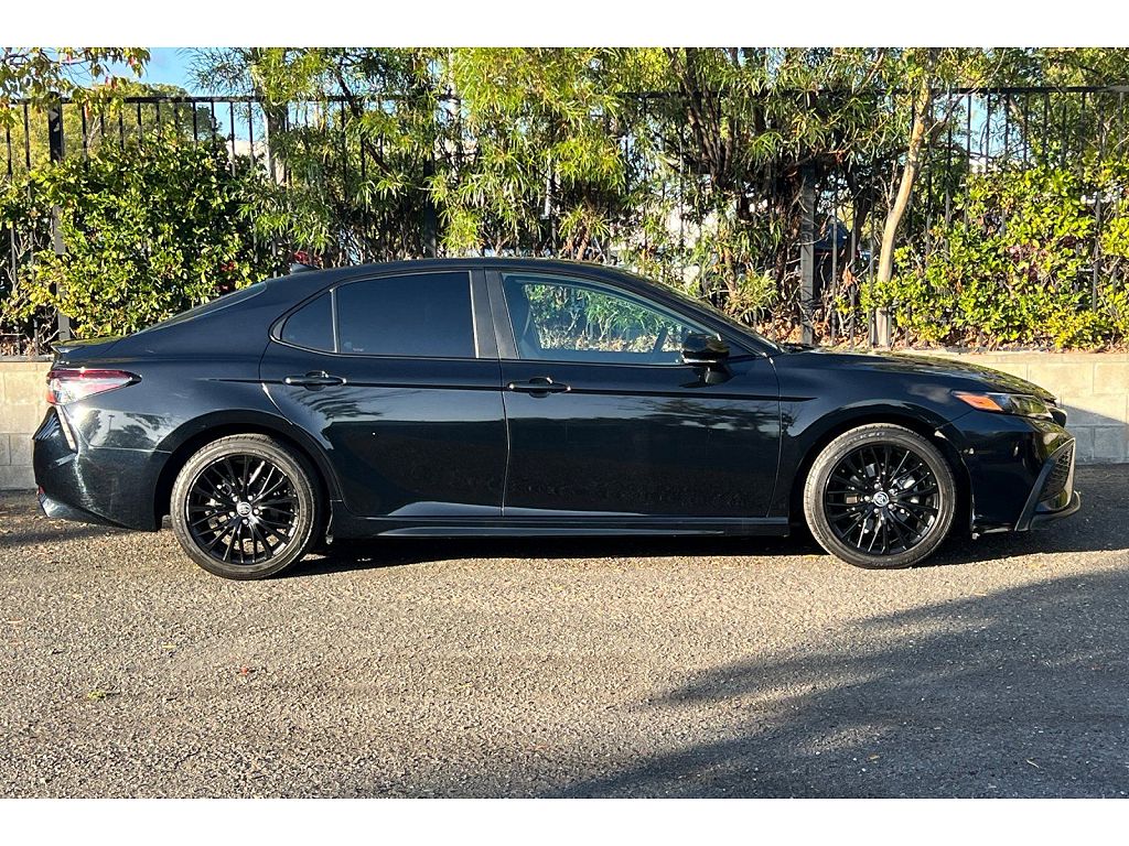 2022 Toyota Camry Hybrid Nightshade