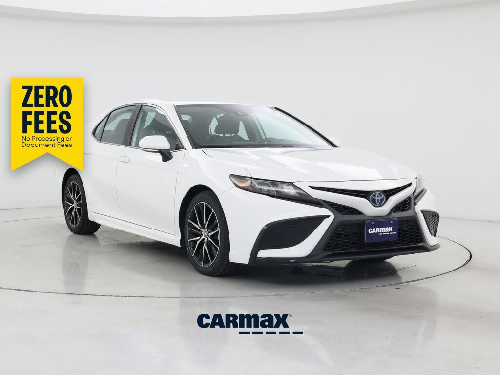 2022 Toyota Camry Hybrid SE Nightshade