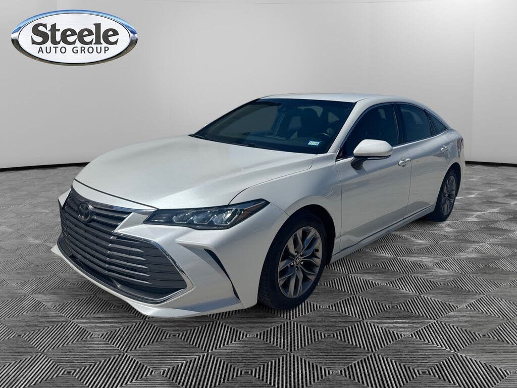 2022 Toyota Avalon XLE