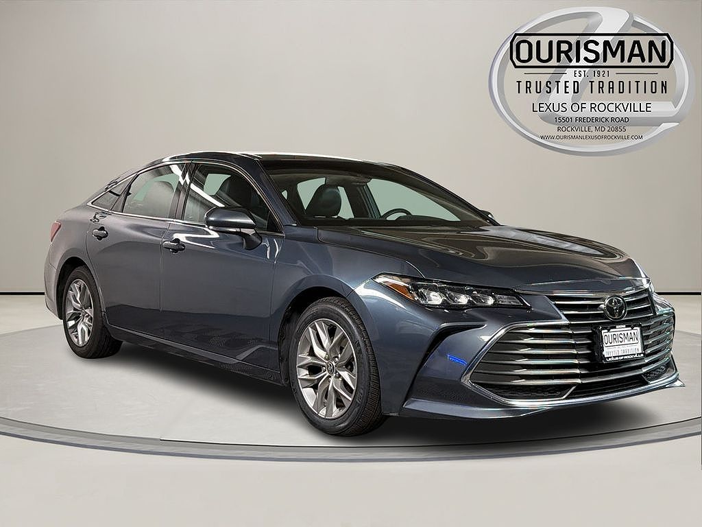 2022 Toyota Avalon XLE
