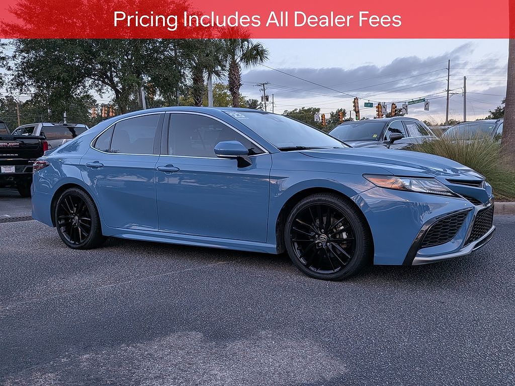 2023 Toyota Camry Hybrid XSE