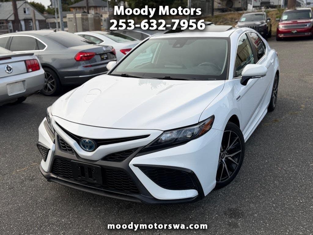 2021 Toyota Camry Hybrid SE