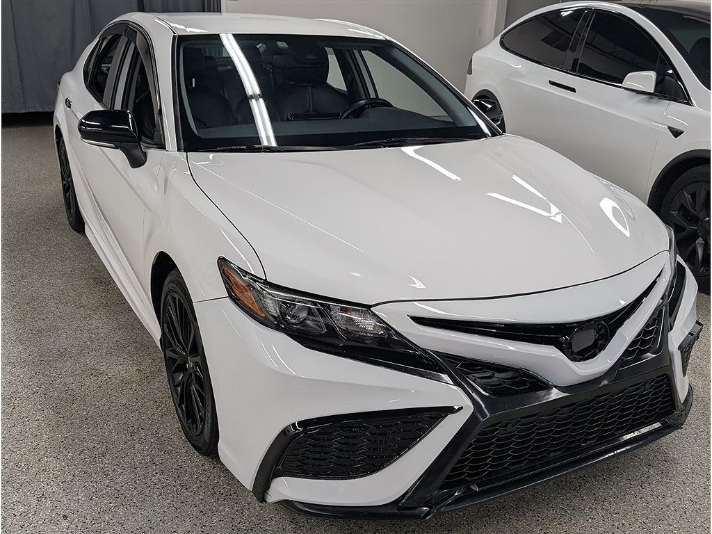 2022 Toyota Camry SE Nightshade Edition