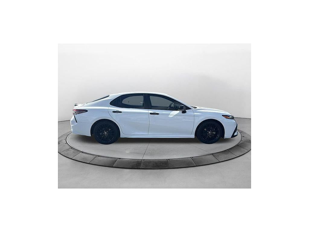 2022 Toyota Camry SE Nightshade Edition