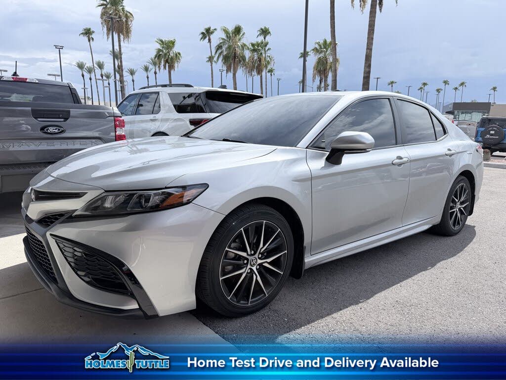 2022 Toyota Camry SE Nightshade Edition
