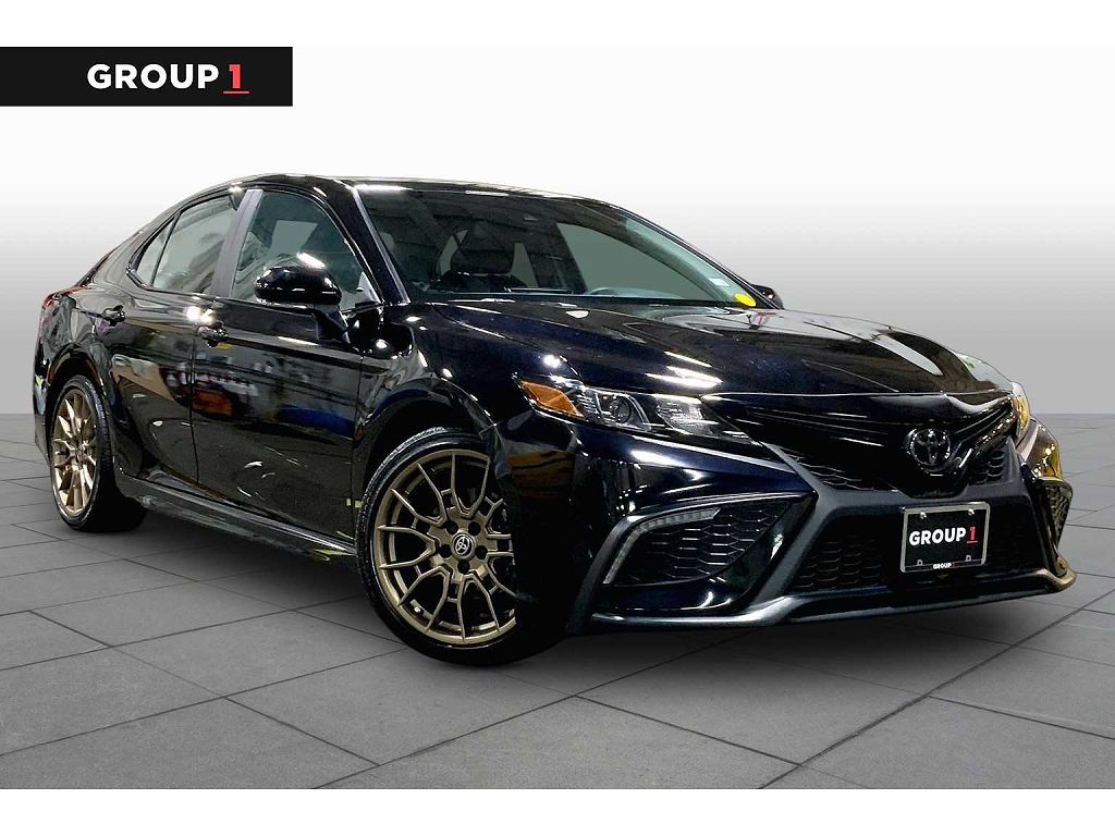 2024 Toyota Camry SE Nightshade Edition