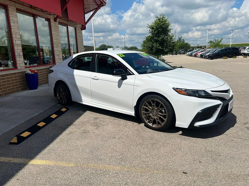 2023 Toyota Camry SE