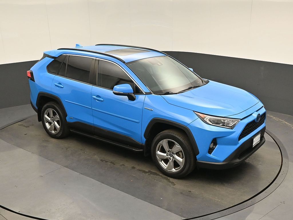 2021 Toyota RAV4 Hybrid XLE Premium