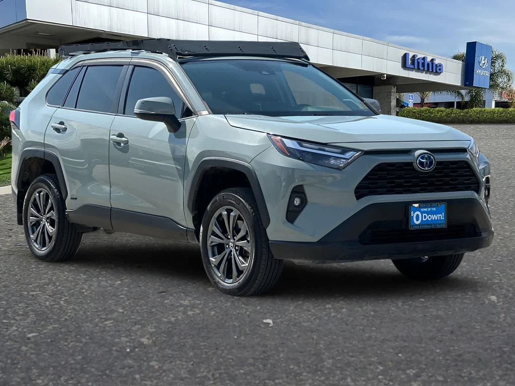 2023 Toyota RAV4 Hybrid XLE Premium