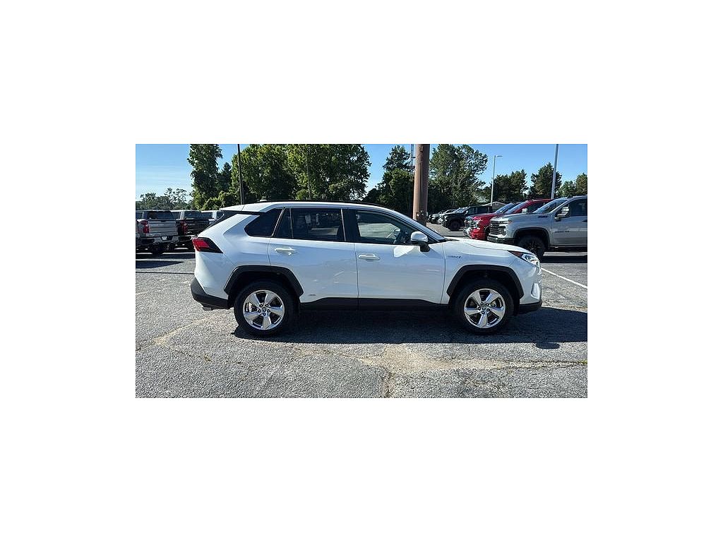 2021 Toyota RAV4 Hybrid LE