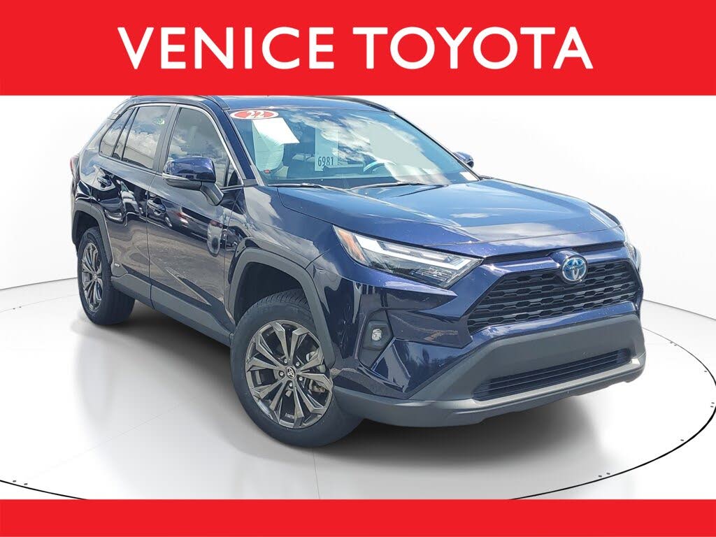 2022 Toyota RAV4 Hybrid XLE Premium