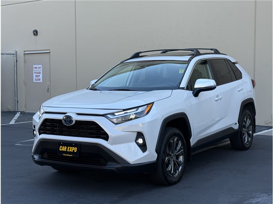 2023 Toyota RAV4 Hybrid XLE Premium